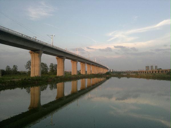 成渝鐵路采用松夏<a href='http://www.zj17tou.cn/' target='_blank'><u>空氣彈簧</u></a>